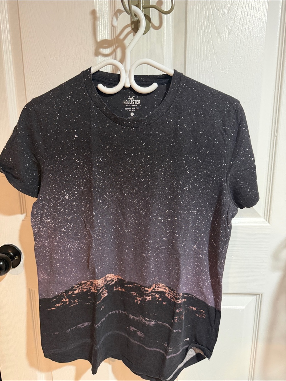 2 for $18 Hollister Black to Purple Ombre Mountain Star Graphic Tee